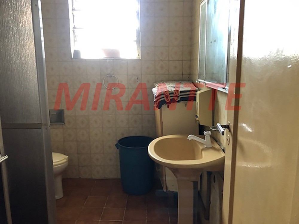 Sobrado de 195m² com 6 quartos em Santana