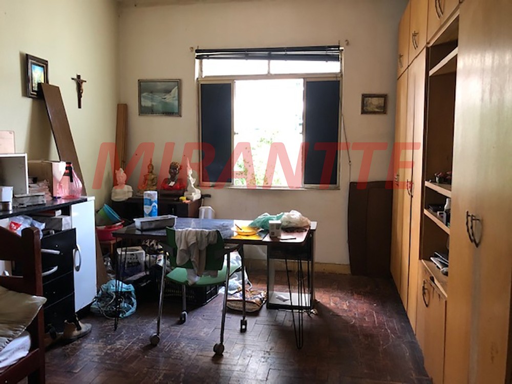 Sobrado de 195m² com 6 quartos em Santana