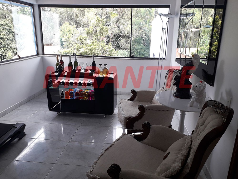 Sobrado de 450m² com 6 quartos em Jardim Leonor Mendes De Barros