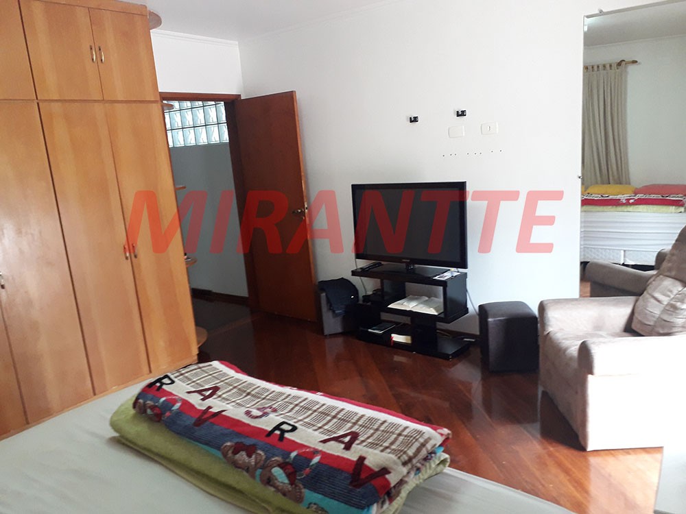 Sobrado de 450m² com 6 quartos em Jardim Leonor Mendes De Barros