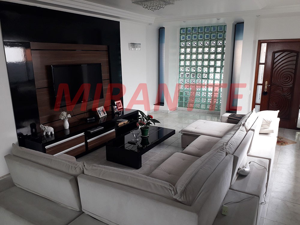 Sobrado de 450m² com 6 quartos em Jardim Leonor Mendes De Barros