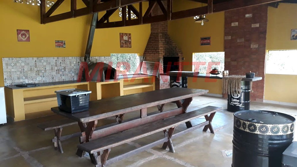 ChÁcara com 3 quartos em Centro