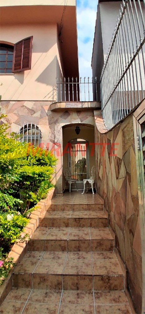 Sobrado de 204m² com 4 quartos em Vila Maria Alta