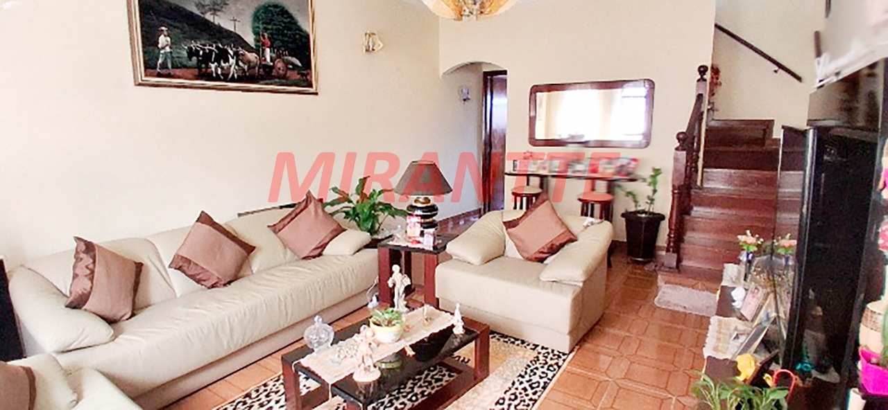 Sobrado de 204m² com 4 quartos em Vila Maria Alta