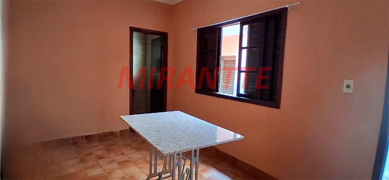 Sobrado de 204m² com 4 quartos em Vila Maria Alta