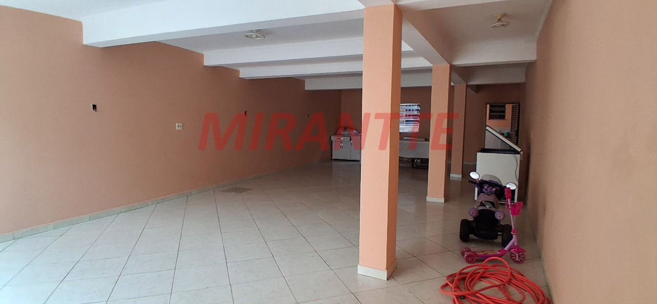 Sobrado de 204m² com 4 quartos em Vila Maria Alta