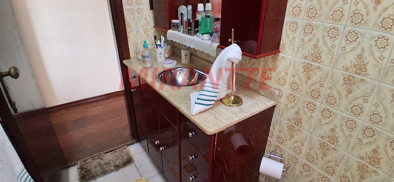 Sobrado de 204m² com 4 quartos em Vila Maria Alta