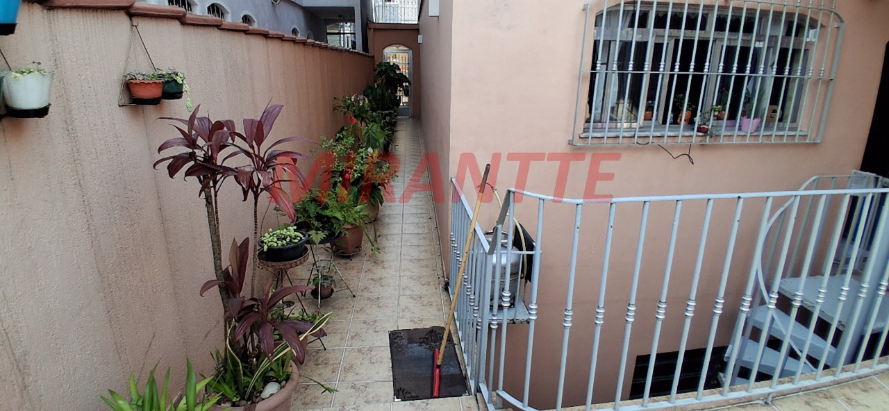 Sobrado de 204m² com 4 quartos em Vila Maria Alta