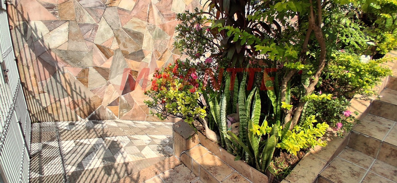 Sobrado de 204m² com 4 quartos em Vila Maria Alta