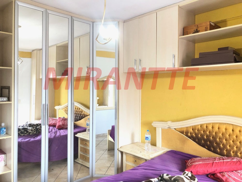Sobrado de 207m² com 3 quartos em Jardim Flor da Montanha