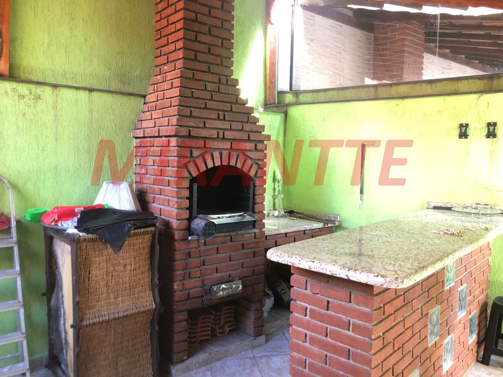 Sobrado de 207m² com 3 quartos em Jardim Flor da Montanha