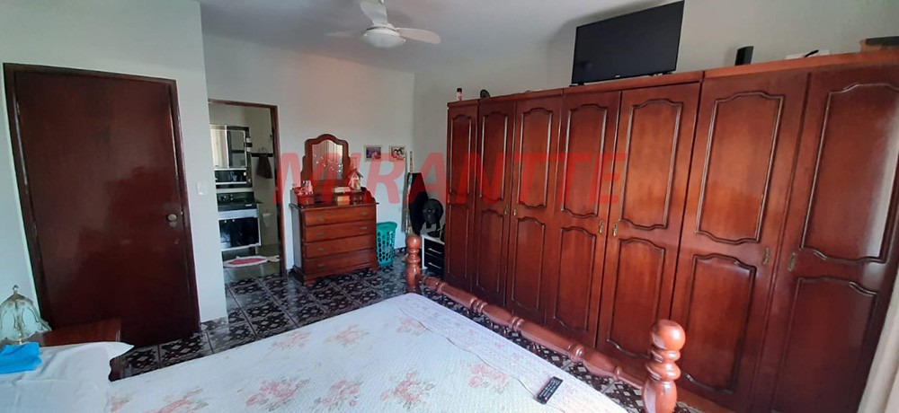 Sobrado de 250m² com 3 quartos em Jardim Santa Cruz