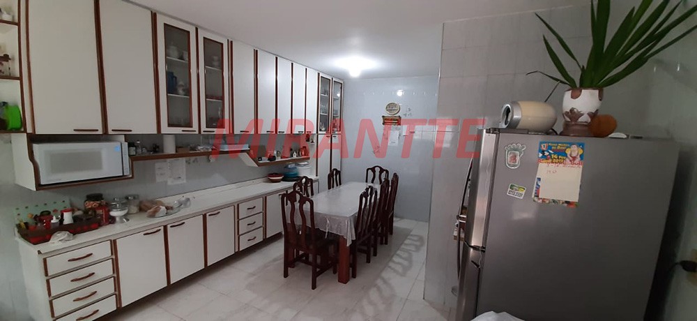 Sobrado de 250m² com 3 quartos em Jardim Santa Cruz