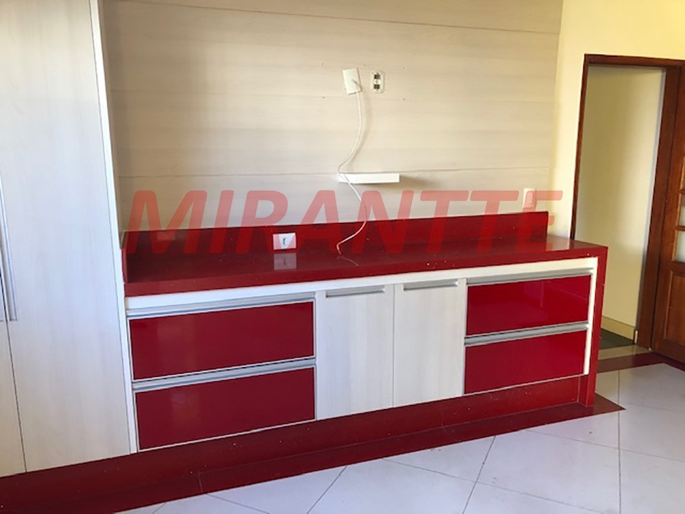 Sobrado de 288m² com 4 quartos em Parque Mandaqui
