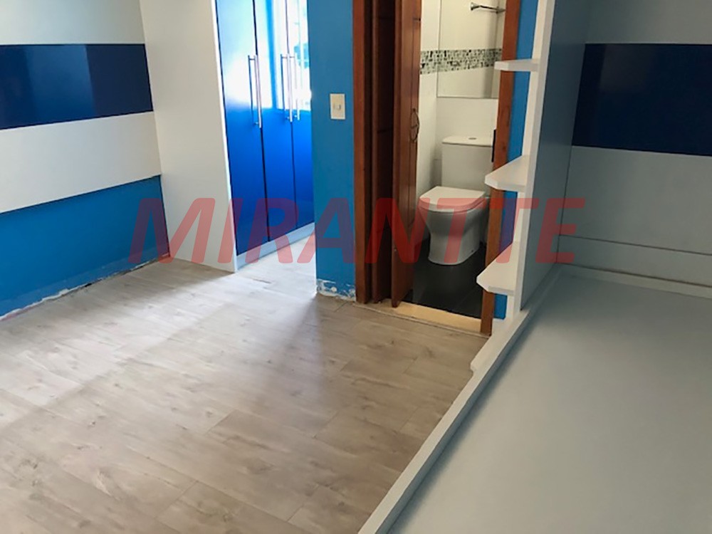 Sobrado de 288m² com 4 quartos em Parque Mandaqui