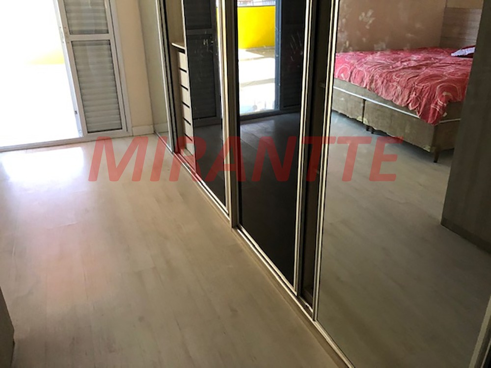 Sobrado de 288m² com 4 quartos em Parque Mandaqui