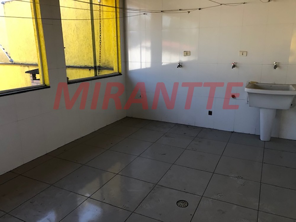 Sobrado de 288m² com 4 quartos em Parque Mandaqui