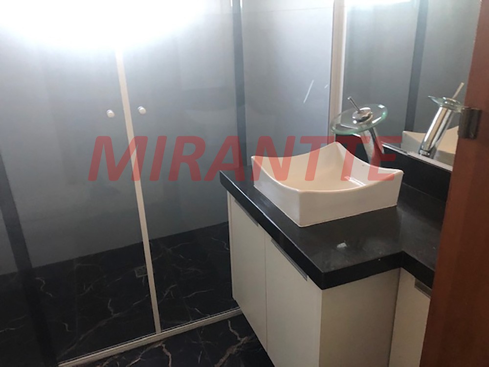 Sobrado de 288m² com 4 quartos em Parque Mandaqui
