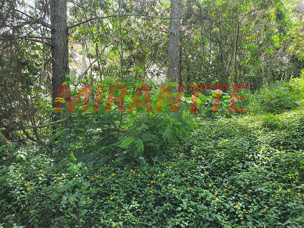 Terreno de 1370m² em Serra Da Cantareira
