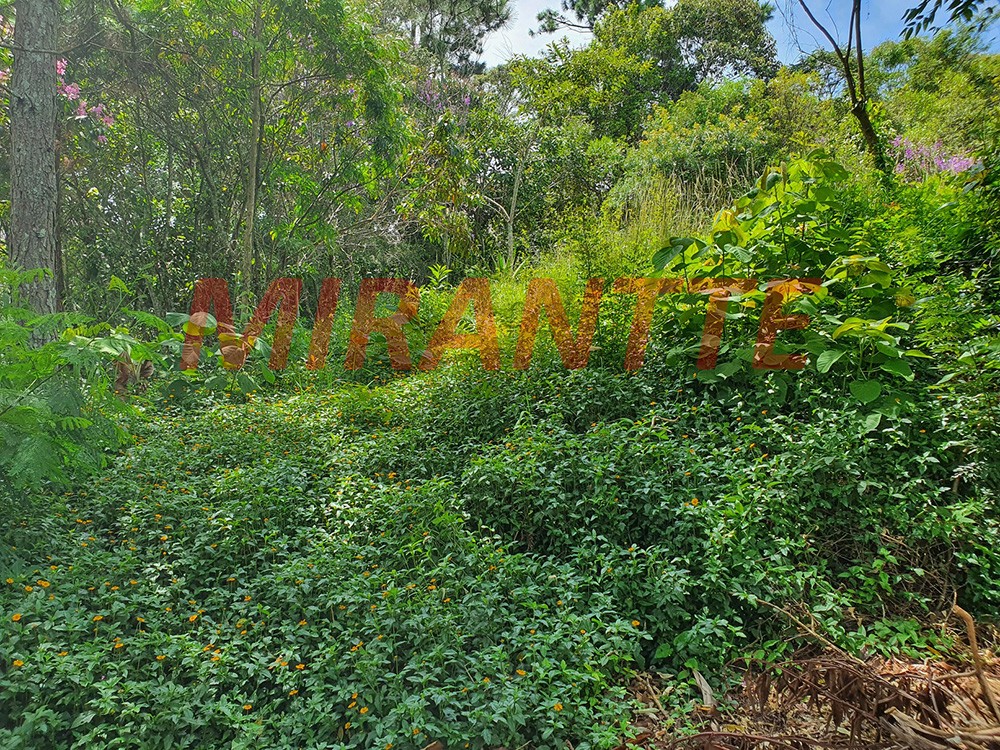 Terreno de 1370m² em Serra Da Cantareira