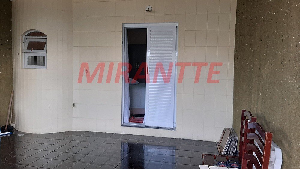 Sobrado de 257m² com 3 quartos em Taipas