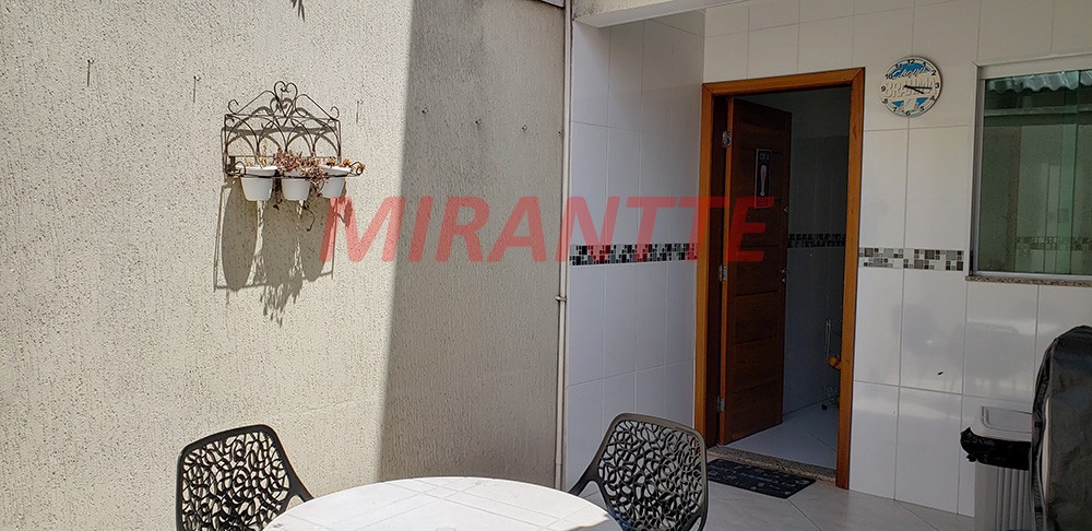 Sobrado de 98m² com 2 quartos em Vila Bonilha