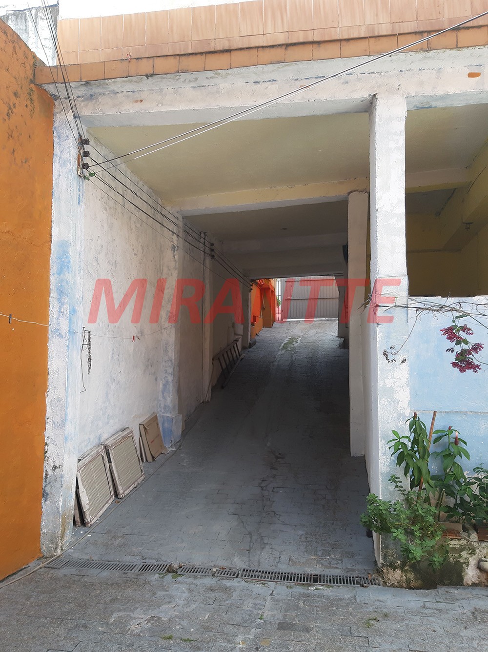 Sobrado de 208m² com 4 quartos em Imirim