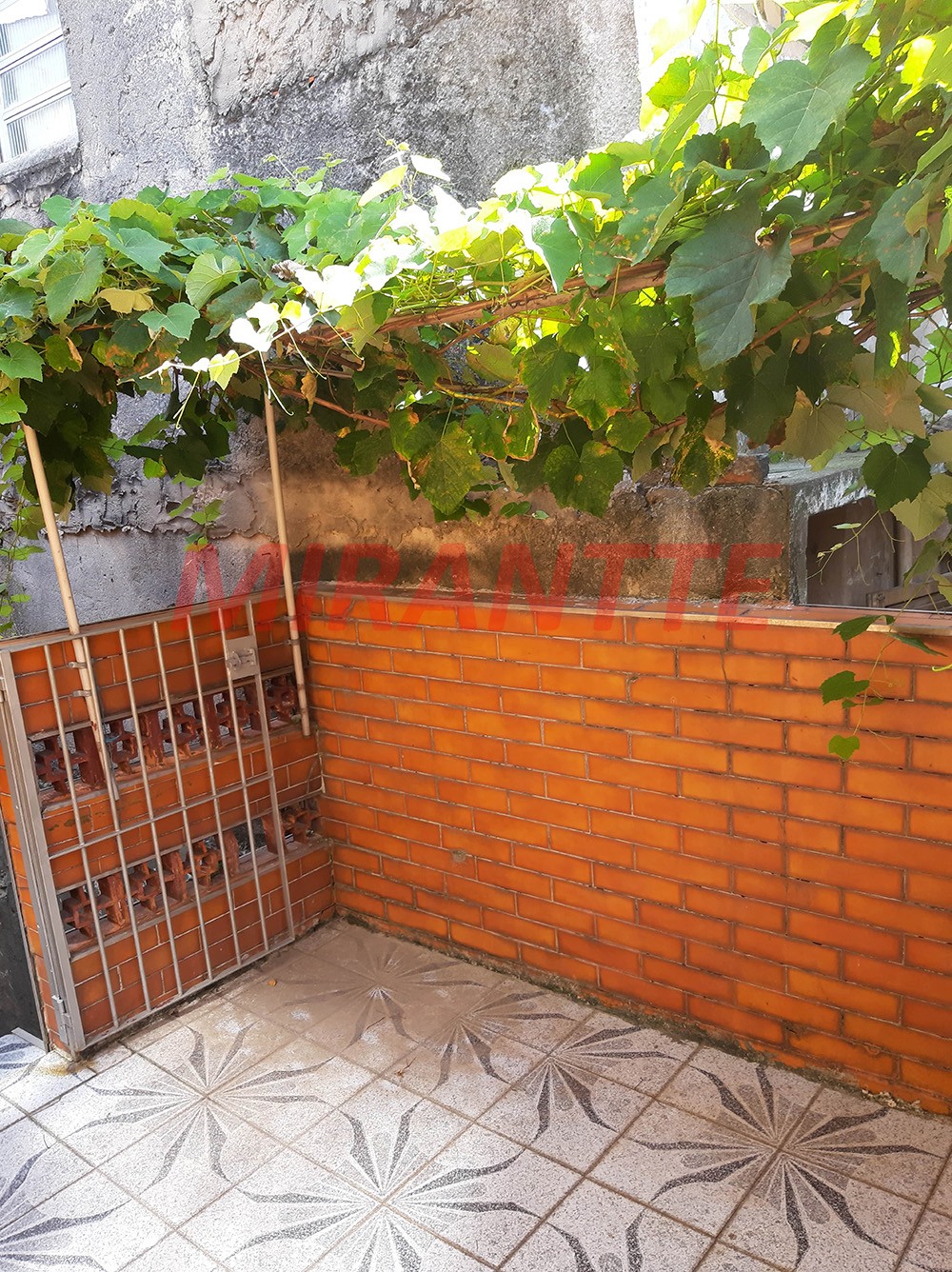 Sobrado de 208m² com 4 quartos em Imirim