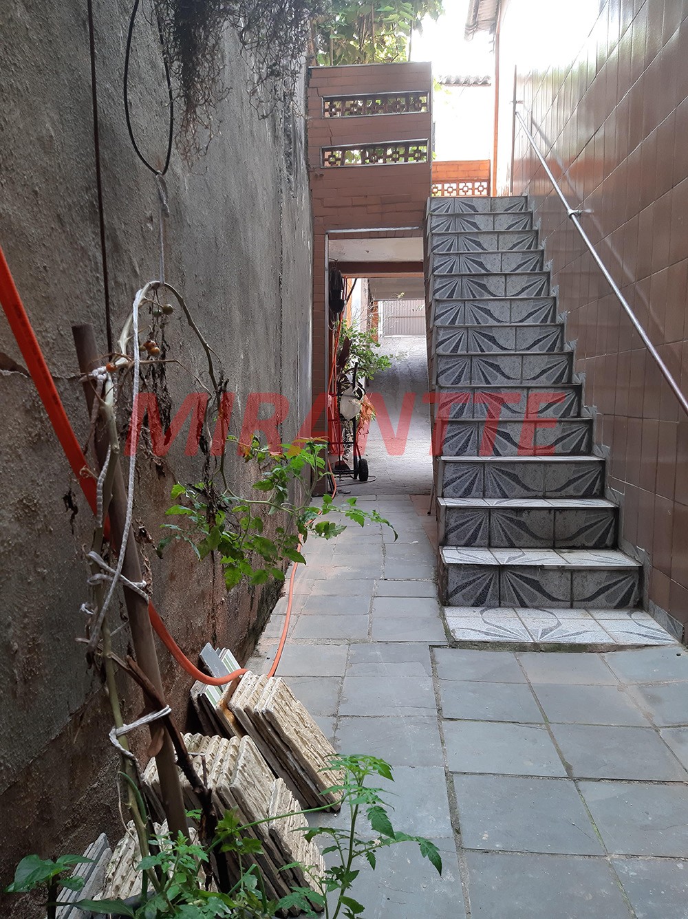 Sobrado de 208m² com 4 quartos em Imirim