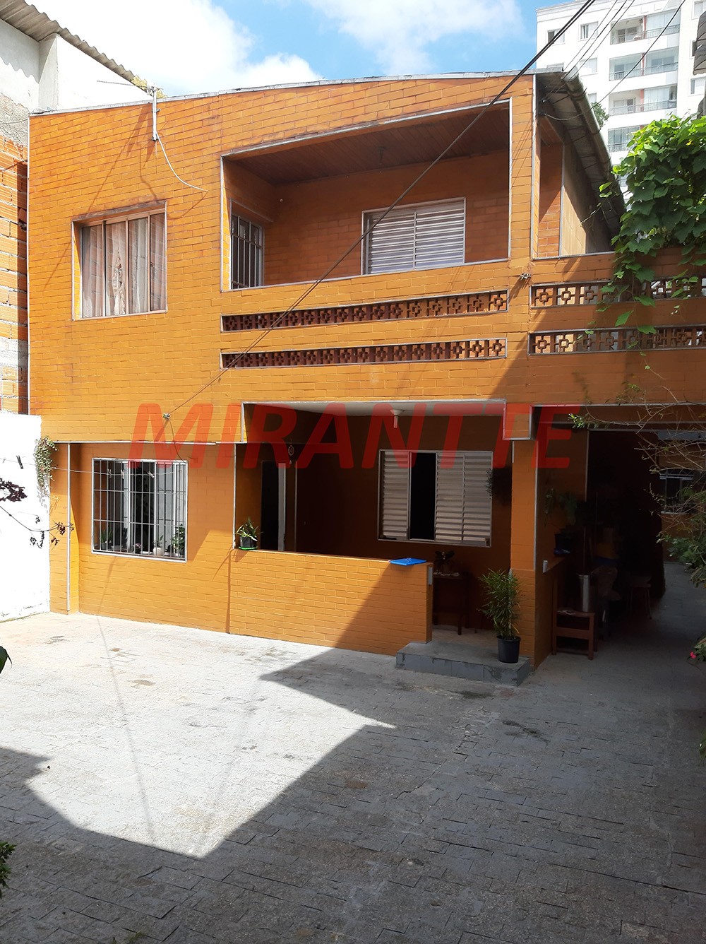 Sobrado de 208m² com 4 quartos em Imirim