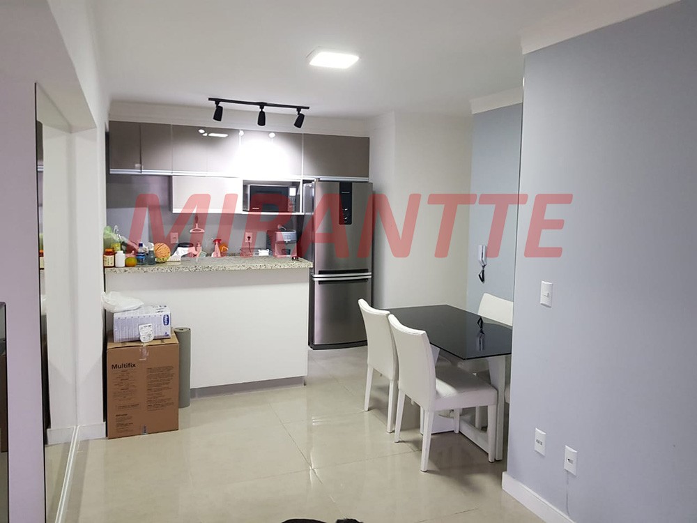Apartamento de 57m² com 2 quartos em Vila Ester