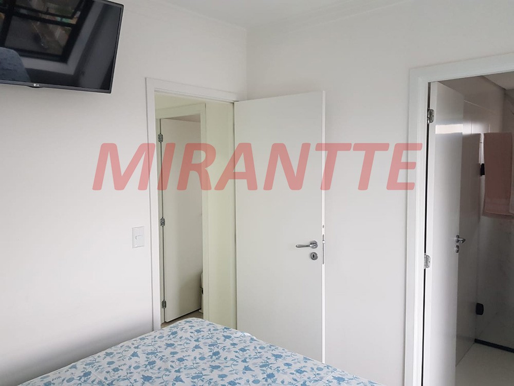Apartamento de 57m² com 2 quartos em Vila Ester