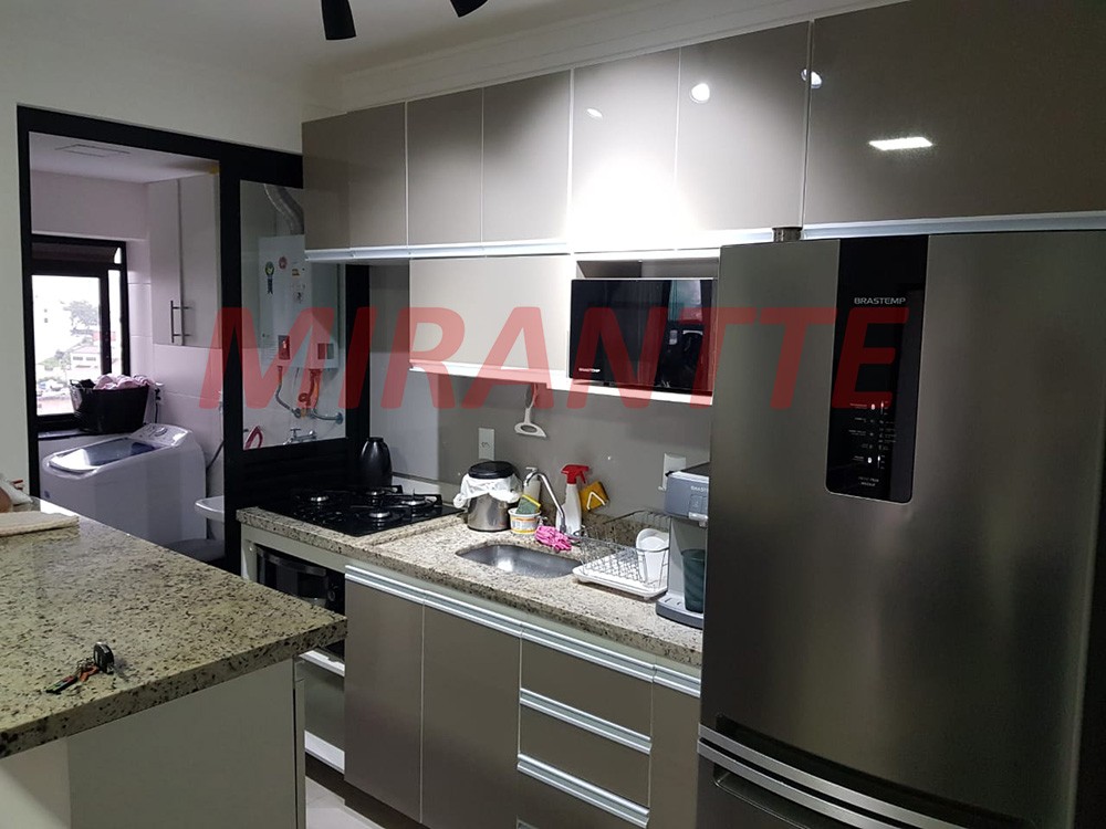 Apartamento de 57m² com 2 quartos em Vila Ester
