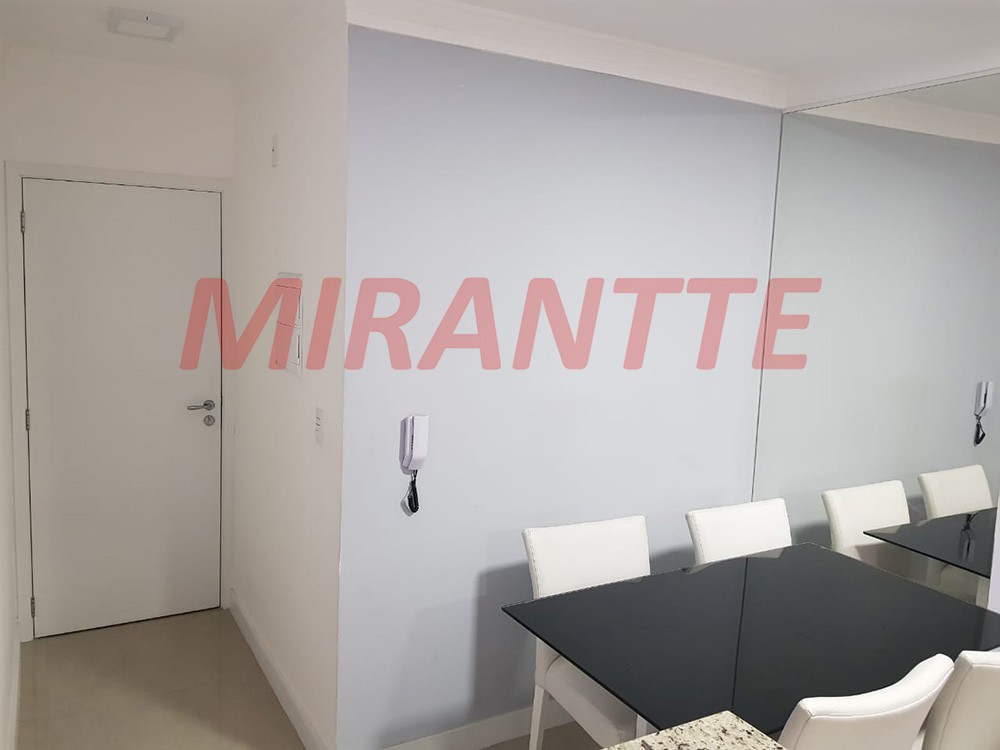 Apartamento de 57m² com 2 quartos em Vila Ester