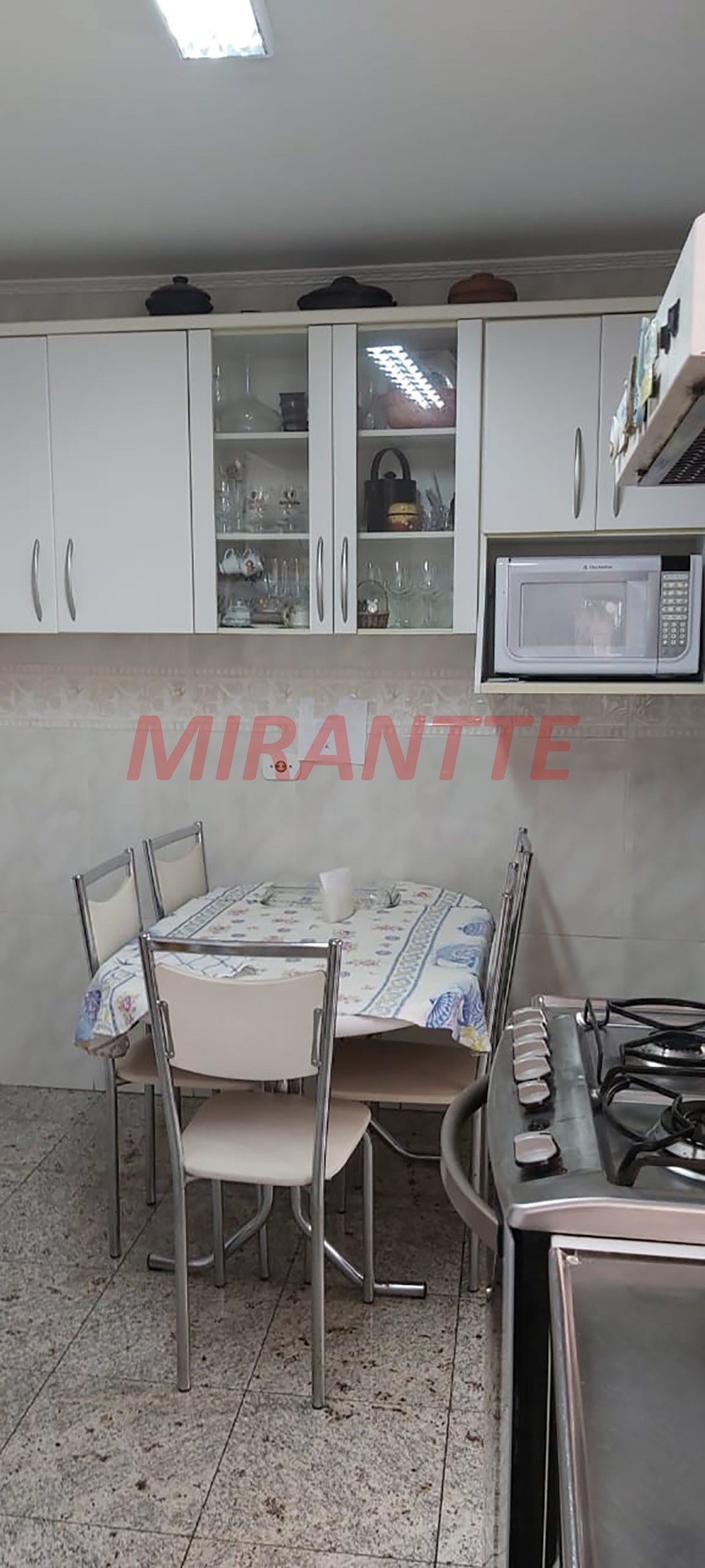 Apartamento de 70m² com 3 quartos em Santa Teresinha