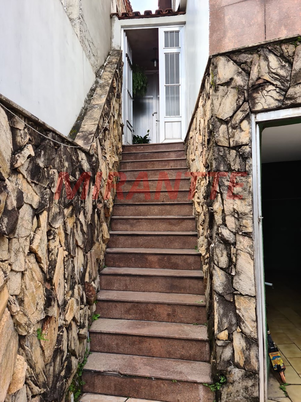 Sobrado de 199m² com 3 quartos em Vila Ede
