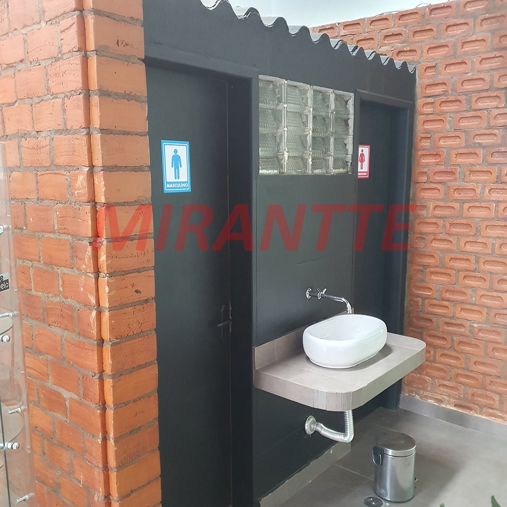 Comercial de 550m² em Guarulhos – Parque Renato Maia