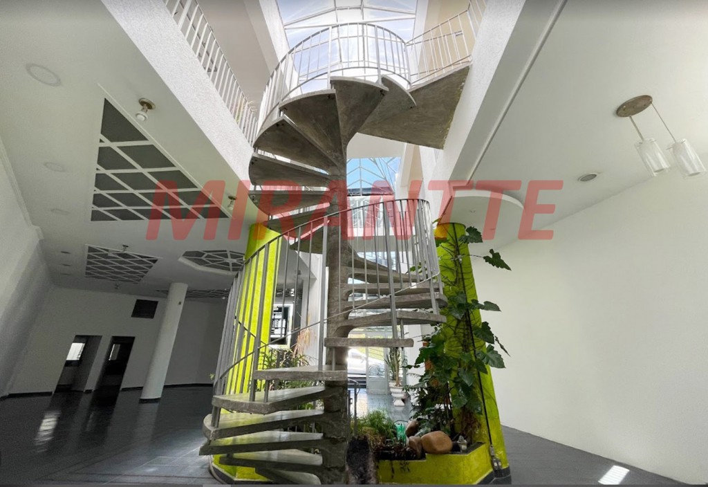 Comercial de 550m² em Guarulhos – Parque Renato Maia