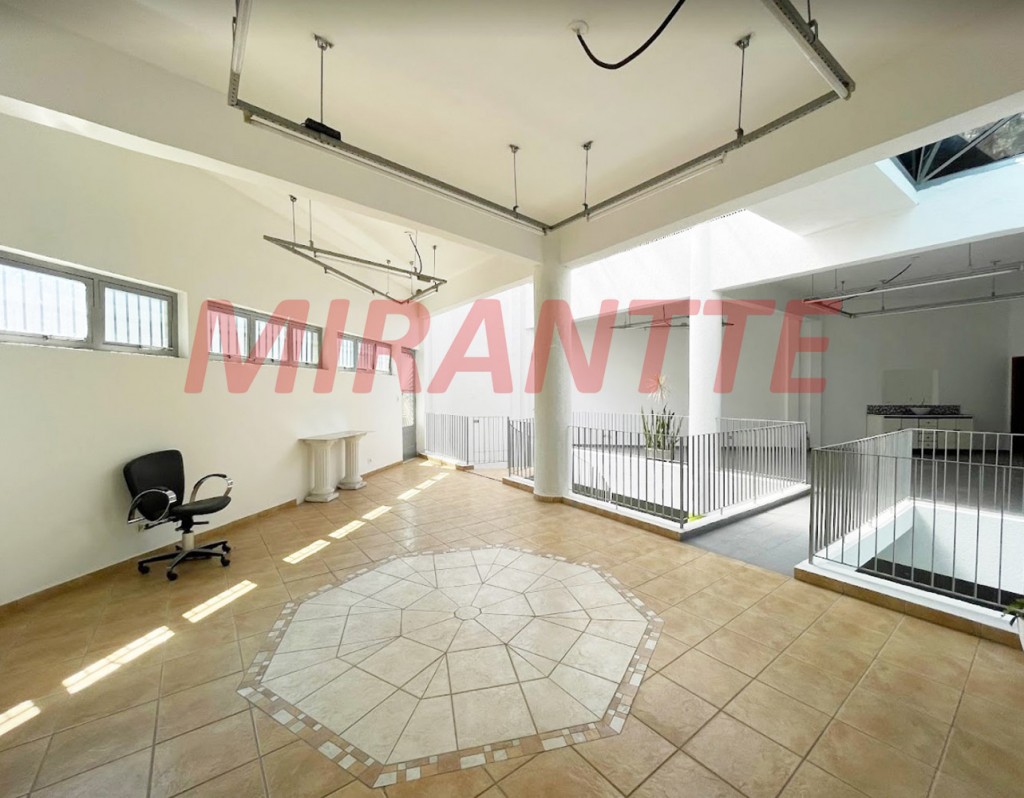 Comercial de 550m² em Guarulhos – Parque Renato Maia
