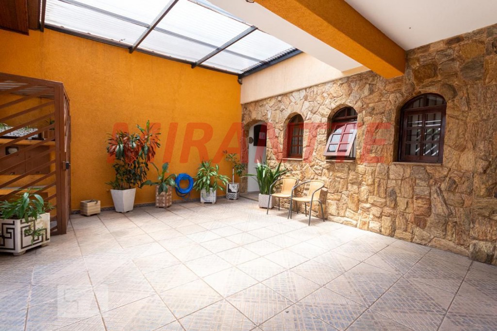 Sobrado de 192m² com 3 quartos em Vila Medeiros