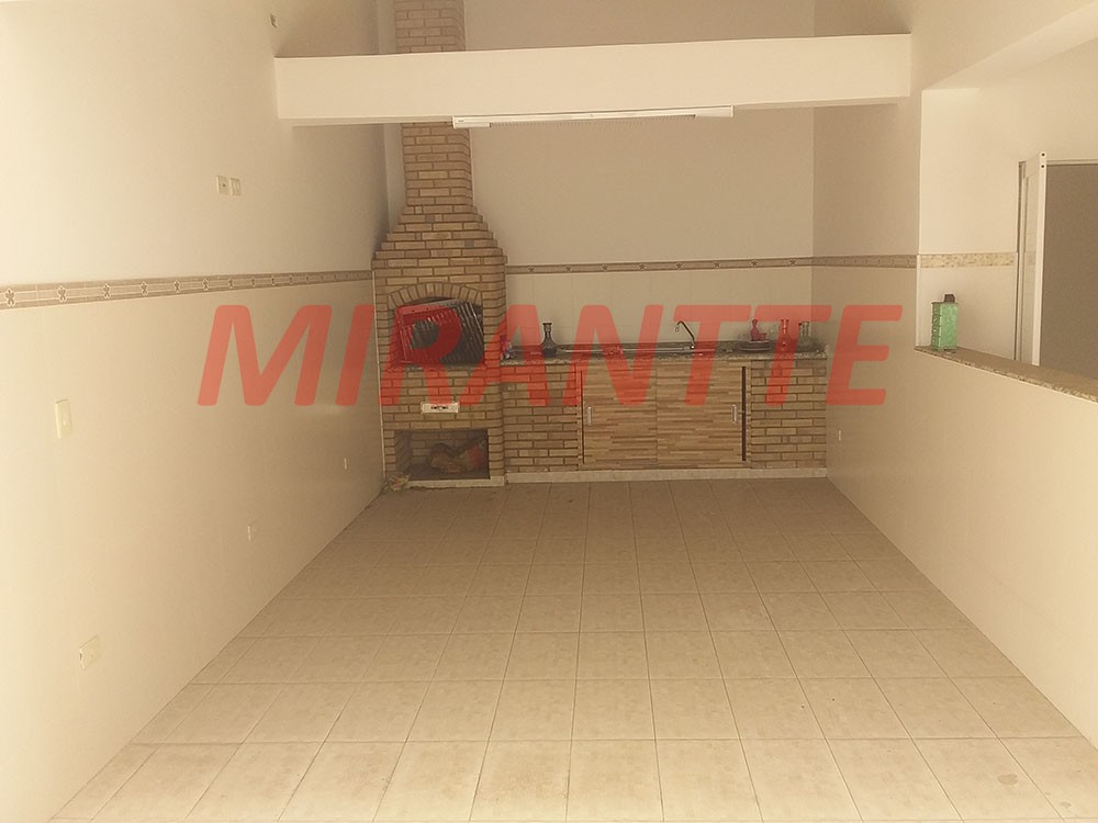 Sobrado de 270m² com 5 quartos em Santana