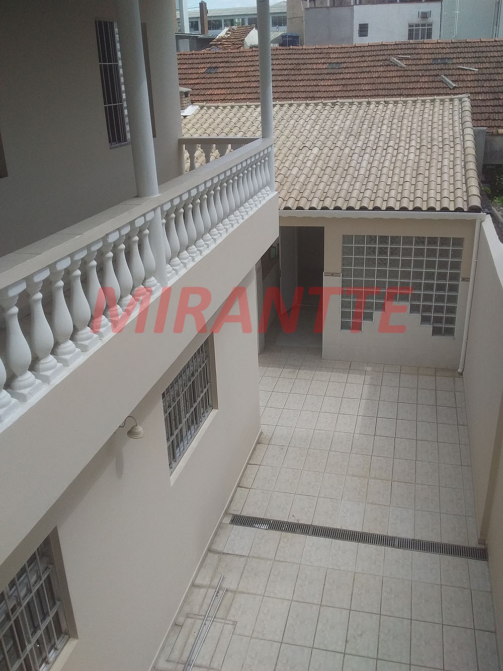 Sobrado de 270m² com 5 quartos em Santana