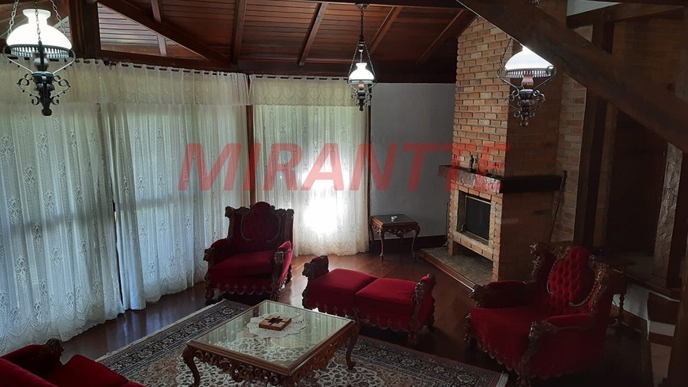 Sobrado de 446m² com 4 quartos em Parque Petropolis