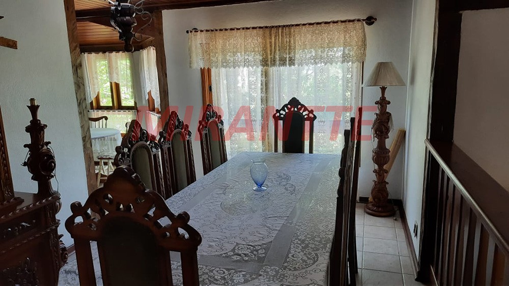 Sobrado de 446m² com 4 quartos em Parque Petropolis