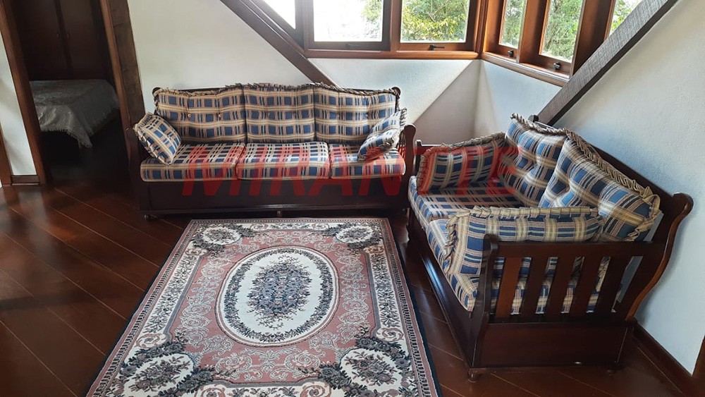 Sobrado de 446m² com 4 quartos em Parque Petropolis