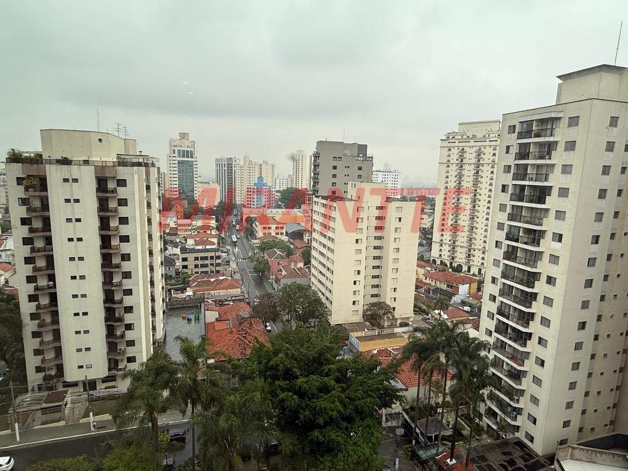 Apartamento de 220m² com 4 quartos em Santana