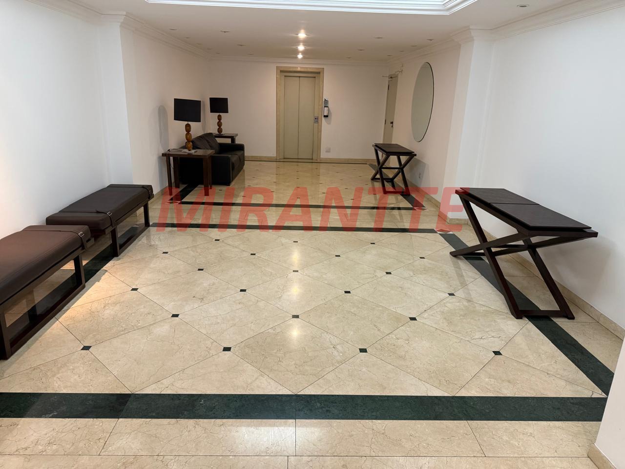 Apartamento de 220m² com 4 quartos em Santana