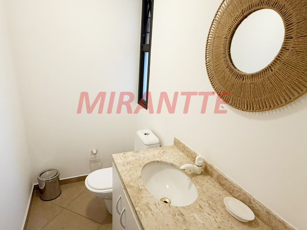 Apartamento de 220m² com 4 quartos em Santana