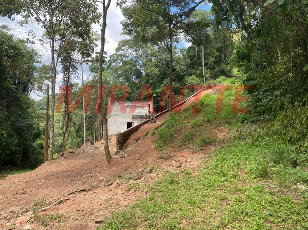 Casa terrea de 150m² com 2 quartos em Serra Da Cantareira