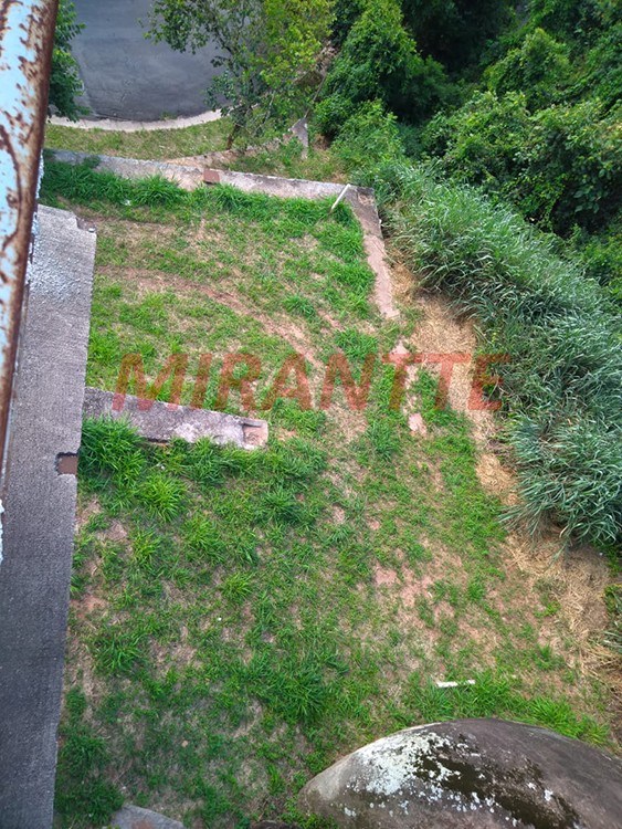 Terreno de 820m² com 4 quartos em Jardim Peri